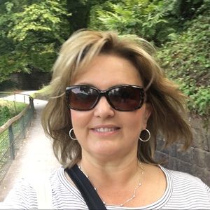 Meet your Posher, Christine